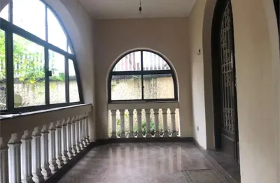 Casa com 4 quartos para alugar na Colômbia, Boqueirão, Santos