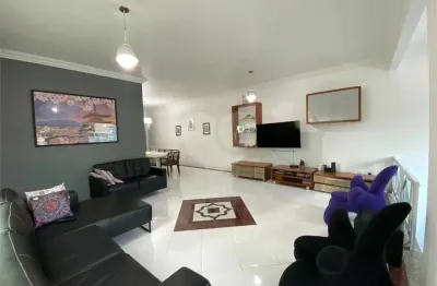 Casa com 6 quartos à venda no Marapé, Santos 