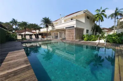 Casa com 9 quartos à venda na Rua Comendador José Berloffe, Jardim Acapulco, Guarujá