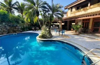 Casa com 4 quartos à venda na Doutor Paulo José De Azevedo Bonavides, Jardim Acapulco, Guarujá