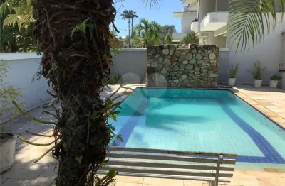 Casa com 4 quartos à venda na José Gil Alvarez, Jardim Acapulco, Guarujá