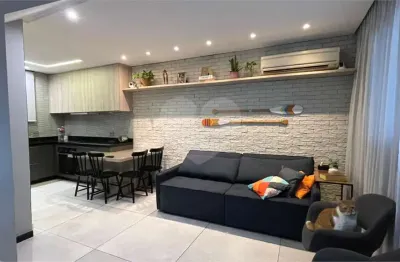 Casa em condomínio fechado com 2 quartos à venda na Rua Joaquim Távora, Marapé, Santos