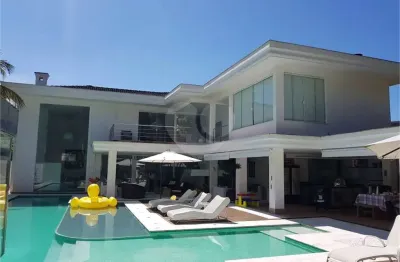 Casa com 7 quartos à venda na Rua Julieta de Azevedo Bonavides, Jardim Acapulco, Guarujá
