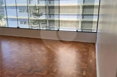 Apartamento com 3 quartos à venda na Avenida Manoel da Nóbrega, Itararé, São Vicente