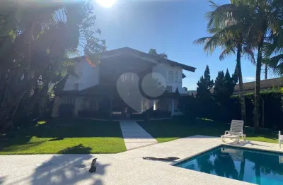 Casa com 5 quartos para alugar na Waldir Gil Alvarez, Jardim Acapulco, Guarujá