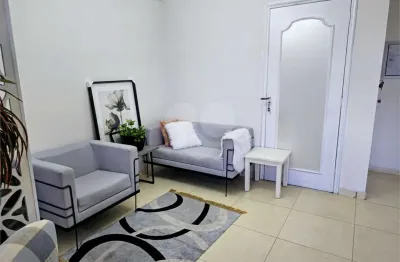 Sala comercial à venda na Avenida Affonso Penna, Macuco, Santos