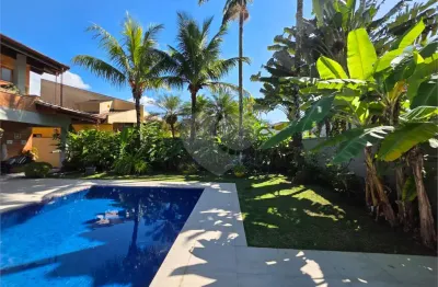 Casa com 4 quartos à venda no Jardim Acapulco, Guarujá 