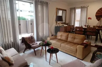 Casa com 3 quartos à venda no Ponta da Praia, Santos 