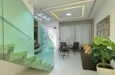 Casa com 2 quartos à venda na Rua Jurubaíba, 603, Vila Caiçara, Praia Grande