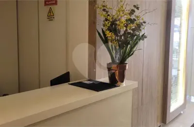 Sala comercial à venda na Avenida Ana Costa, 48, Gonzaga, Santos