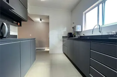 Casa com 2 quartos à venda na Rua Bento Antonio Dumont, 20, Vila Voturua, São Vicente