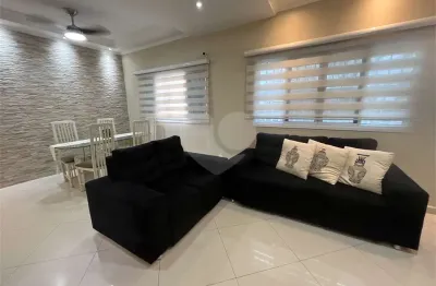 Casa com 3 quartos à venda na Vila Valença, São Vicente 