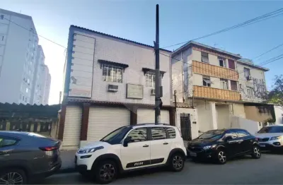 Prédio à venda na Rua Prefeito Antenor Bué, 681, Embaré, Santos