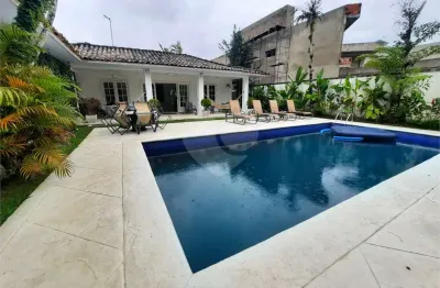Casa com 5 quartos para alugar no Jardim Acapulco, Guarujá 