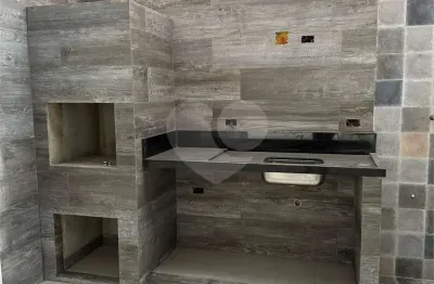 Casa com 2 quartos à venda na Rua Nicarágua, 749, Guilhermina, Praia Grande