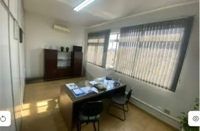 Sala comercial para alugar na Rua Frei Gaspar, 739, Centro, São Vicente