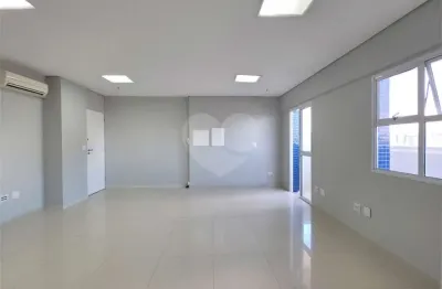 Sala comercial à venda na Avenida Conselheiro Nébias, 705, Boqueirão, Santos