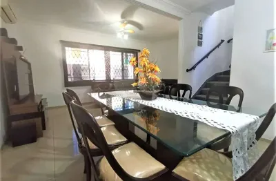 Casa com 3 quartos à venda na Rua Adolfo Lutz, 105, Ponta da Praia, Santos