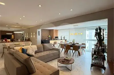 Apartamento com 3 quartos à venda na Avenida Rei Alberto I, 341, Ponta da Praia, Santos