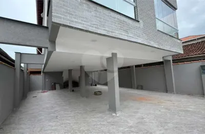 Casa em condomínio fechado com 2 quartos à venda na Avenida Carlos Alberto Perrone, 313, Balneário Maracanã, Praia Grande