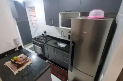 Apartamento 55m² / moveis planejados / quintal e varanda.