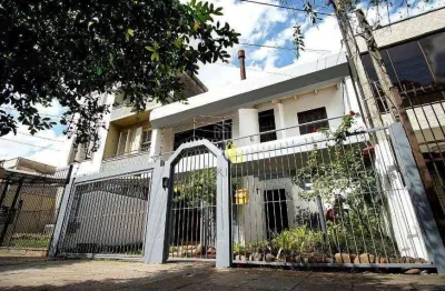 Casa com 3 dormitórios à venda, 253 m² por r$ 1.600.000,00 - rio branco - porto alegre/rs