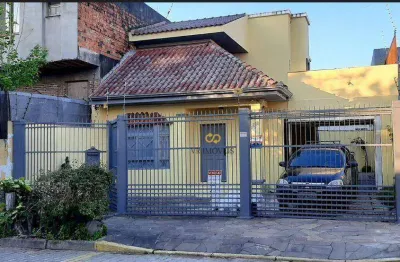 Casa com 3 dormitórios à venda, 135 m² por r$ 800.000,00 - santana - porto alegre/rs