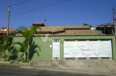 Casa com 2 quartos à venda na jacuípe, 172, vila aeroporto, campinas, 300 m2 por r$ 620.000