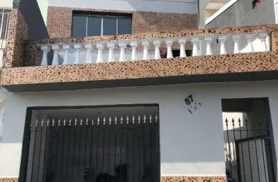 Otimo sobrado próprio para locação com 03 casas - jardim calux - sbc