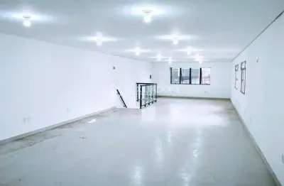 Salão comercial recém reformado, no bairro cerâmica, em são caetano do sul, com 300m² de a/c