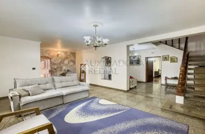 Casa com 3 quartos à venda na Alameda Dom Pedro de Alcântara, 632, Jardim Nova Petrópolis, São Bernardo do Campo