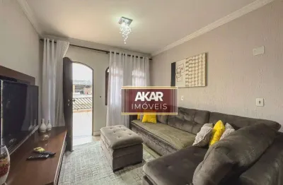 Sobrado bem localizado com 3 quartos, sendo 01 suíte e 3 vagas de garagem