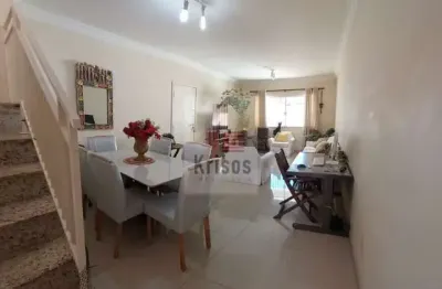 Sobrado com 3 Suites, Sala Ampla , Cozinha  Grande, Lavanderia, Garagem para 4 carros.