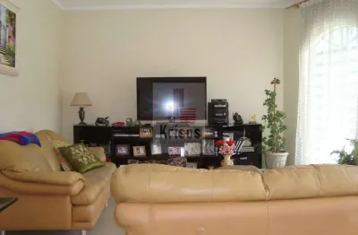 Sobrado de 180m² à venda no jardim guedala - 3 dormitórios, 1 suíte, 3 vagas