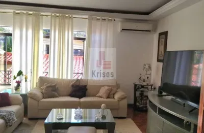 Sobrado 310m² - 4 dormitórios - 1 suíte, área gourmet - segurança 24h
