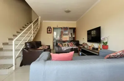 Sobrado com 2 suítes no rio pequeno por apenas r$ 480.000,00