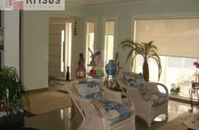 Sobrado com 3 suítes (sendo 2 com hidro), 03 salas, piscina e churrasqueira, sauna , sala da jogos