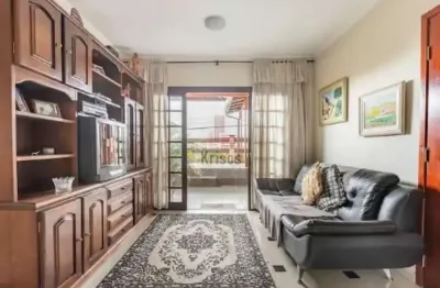 Casa com 120m²,  2 suítes, 2 vagas e churrasqueira próxima a futura estação chácara do jockey