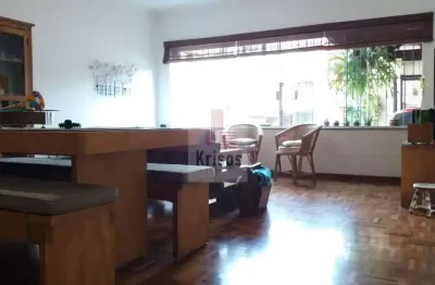 Sobrado maravilhoso no jardim bonfiglioli com ótimo quintal!