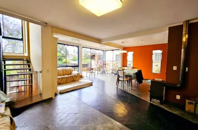 Sobrado 203m² com 2 suítes e 4 vagas no parque dos príncipes