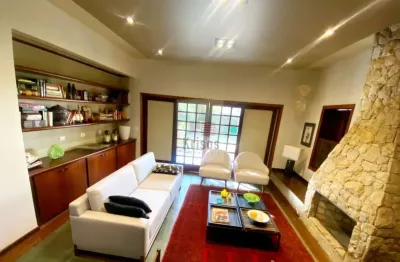 Sobrado à venda no parque dos príncipes ? 370m², 3 suítes, jardim impecável e segurança 24h