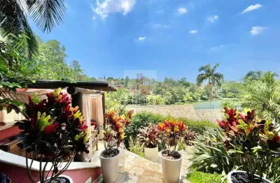 Linda casa rústica contemporânea: um refúgio de luxo ao lado do lago!