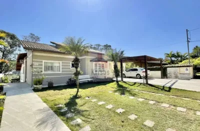 Exclusiva casa contemporânea reformada - oásis de conforto e estilo!