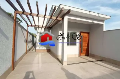 Excelente casa de três quartos, coladinho da praia em itaipuaçu,