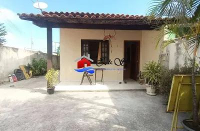 Ótima casa  esquina de dois quartos no jardim tlãntico central.