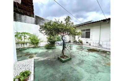 Casa a venda com 4/4 no conjunto médice ii - documentação apta para financiamento