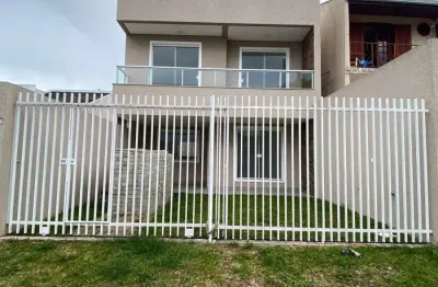 Viva com conforto no bairro alto – sobrado novo com 3 quartos e sacadas.