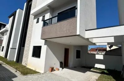 Sobrado moderno no bairro alto com amplo terraço e vista privilegiada