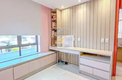 Casa sobrado, 3 suites 2 closet master, lavanderia, lavabo, piscina, 4 garagens