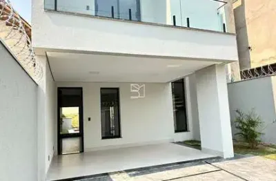 Casa sobrado, 3 suites 2 master com sacada, lavanderia, lavabo, piscina, garagem
